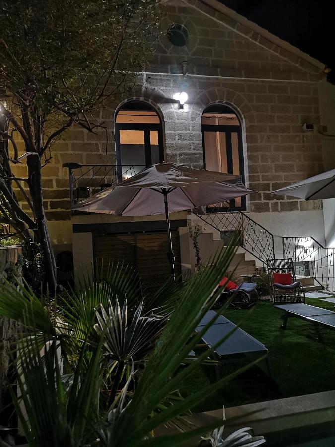 La Maison Grivolas Appartements Et Maison D'Hotes أفينيون المظهر الخارجي الصورة
