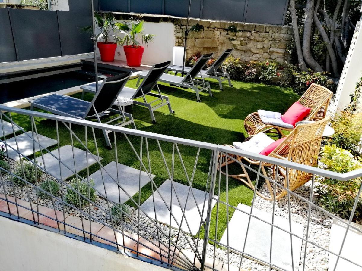 La Maison Grivolas Appartements Et Maison D'Hotes أفينيون المظهر الخارجي الصورة