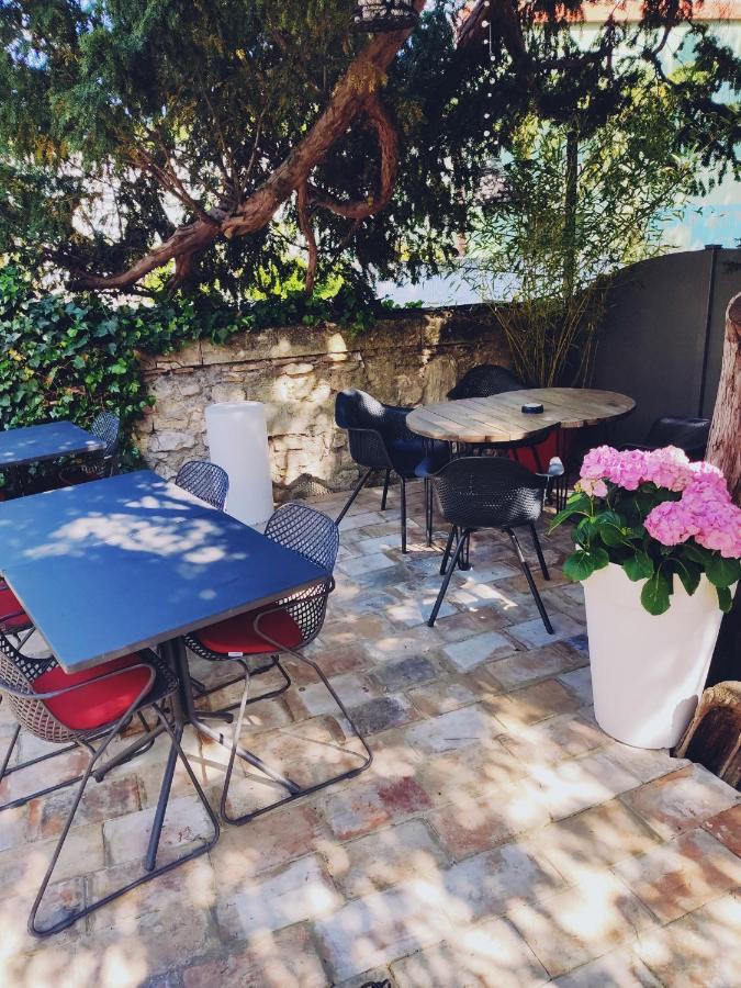 La Maison Grivolas Appartements Et Maison D'Hotes أفينيون المظهر الخارجي الصورة