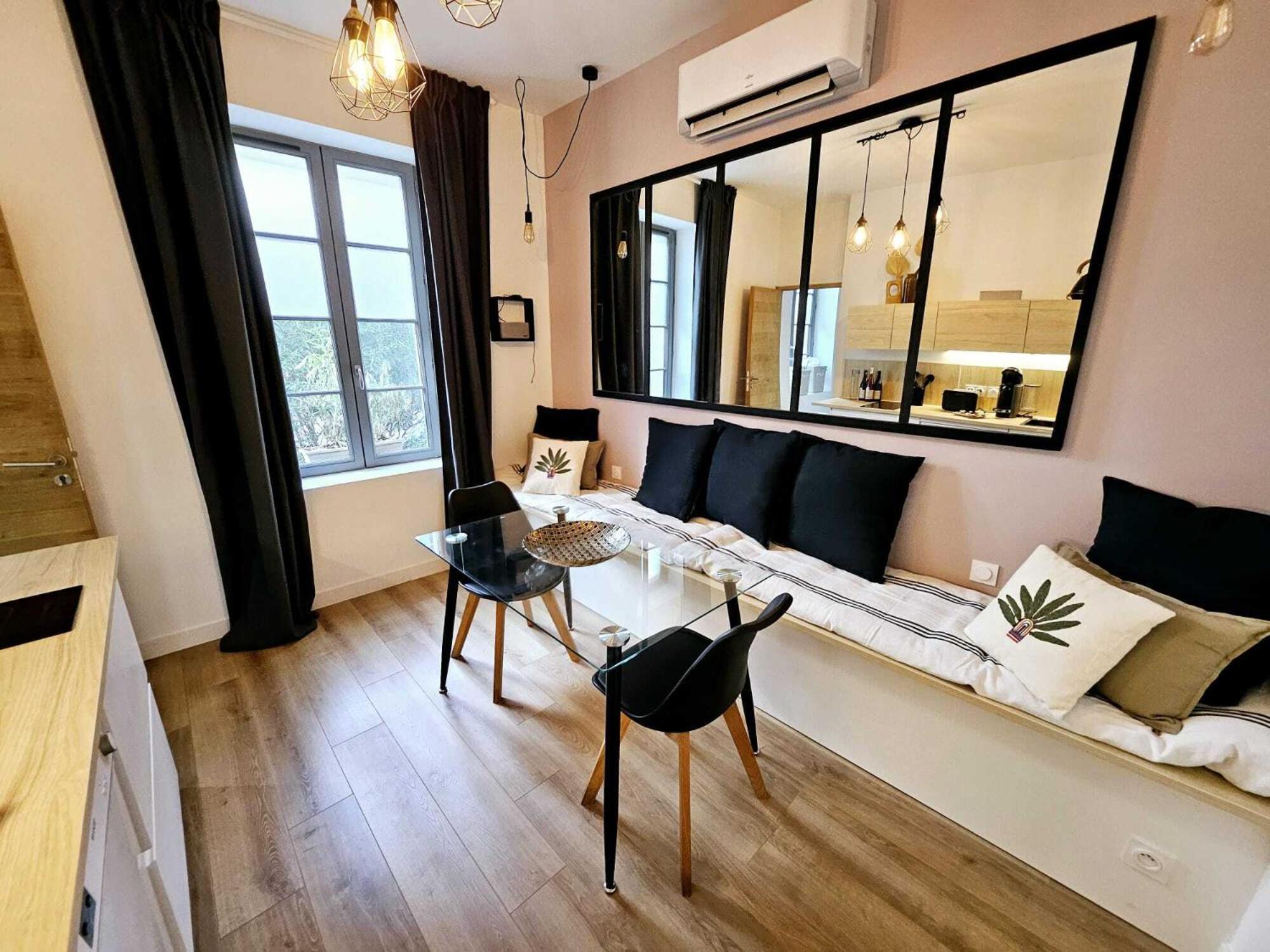 La Maison Grivolas Appartements Et Maison D'Hotes أفينيون المظهر الخارجي الصورة