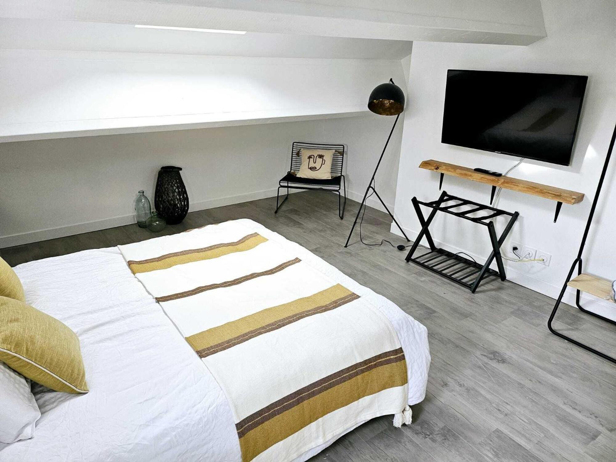 La Maison Grivolas Appartements Et Maison D'Hotes أفينيون الغرفة الصورة