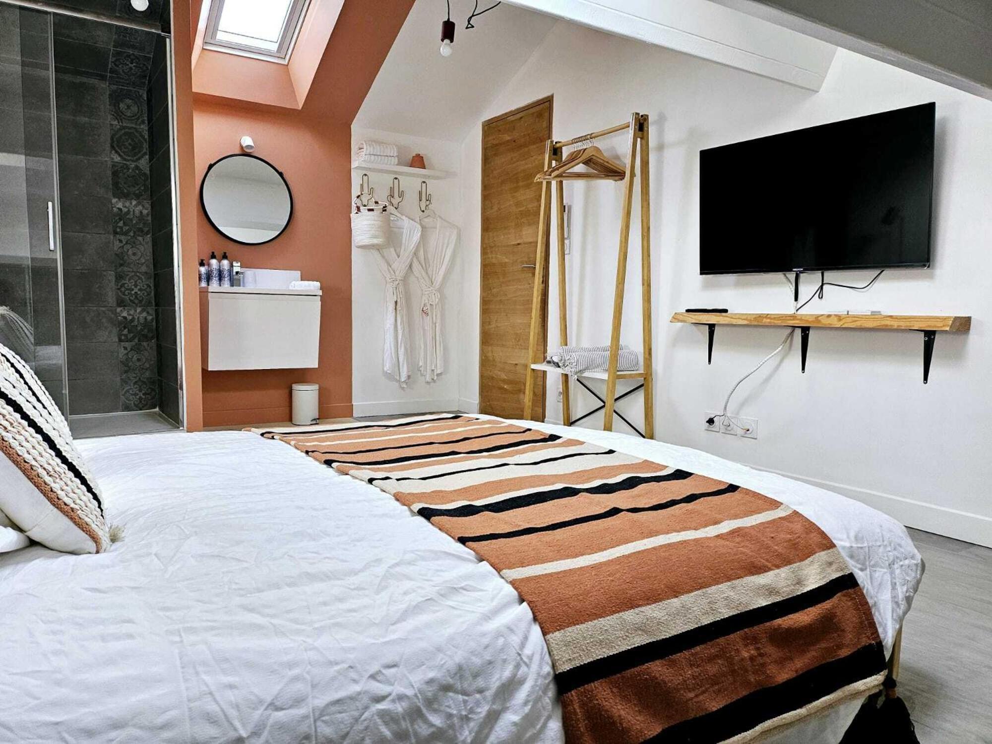 La Maison Grivolas Appartements Et Maison D'Hotes أفينيون الغرفة الصورة