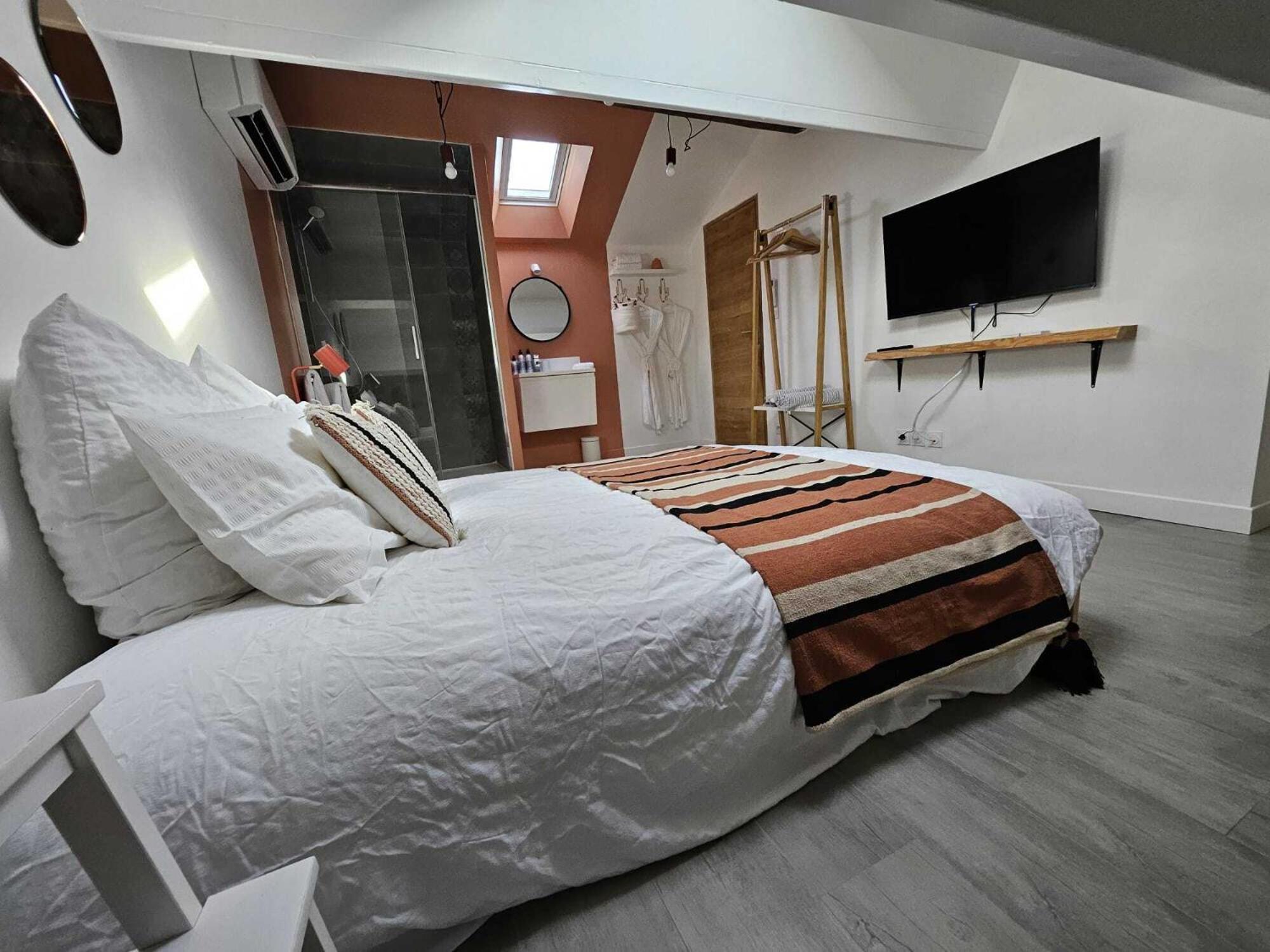La Maison Grivolas Appartements Et Maison D'Hotes أفينيون الغرفة الصورة