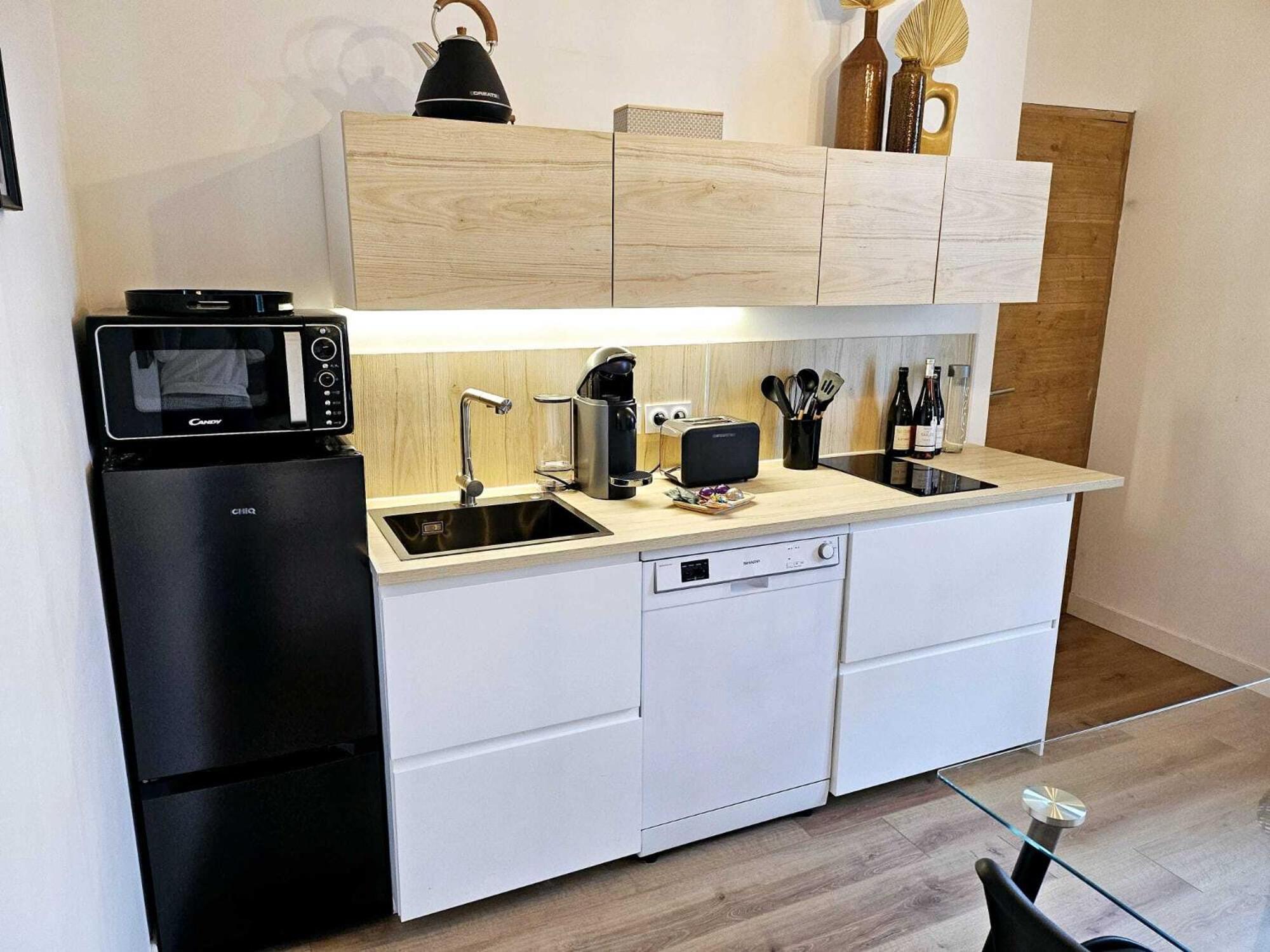 La Maison Grivolas Appartements Et Maison D'Hotes أفينيون الغرفة الصورة